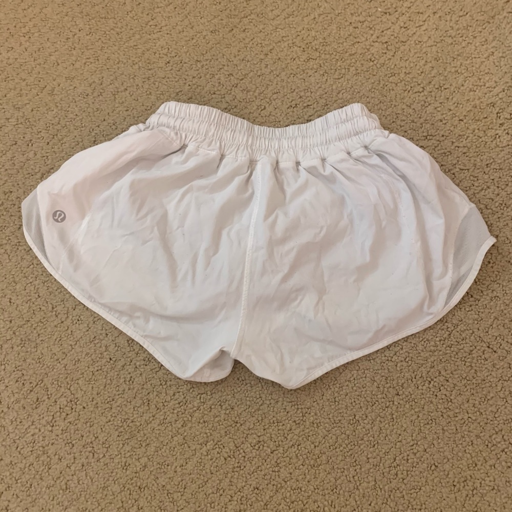 white lululemon hottie hot shorts